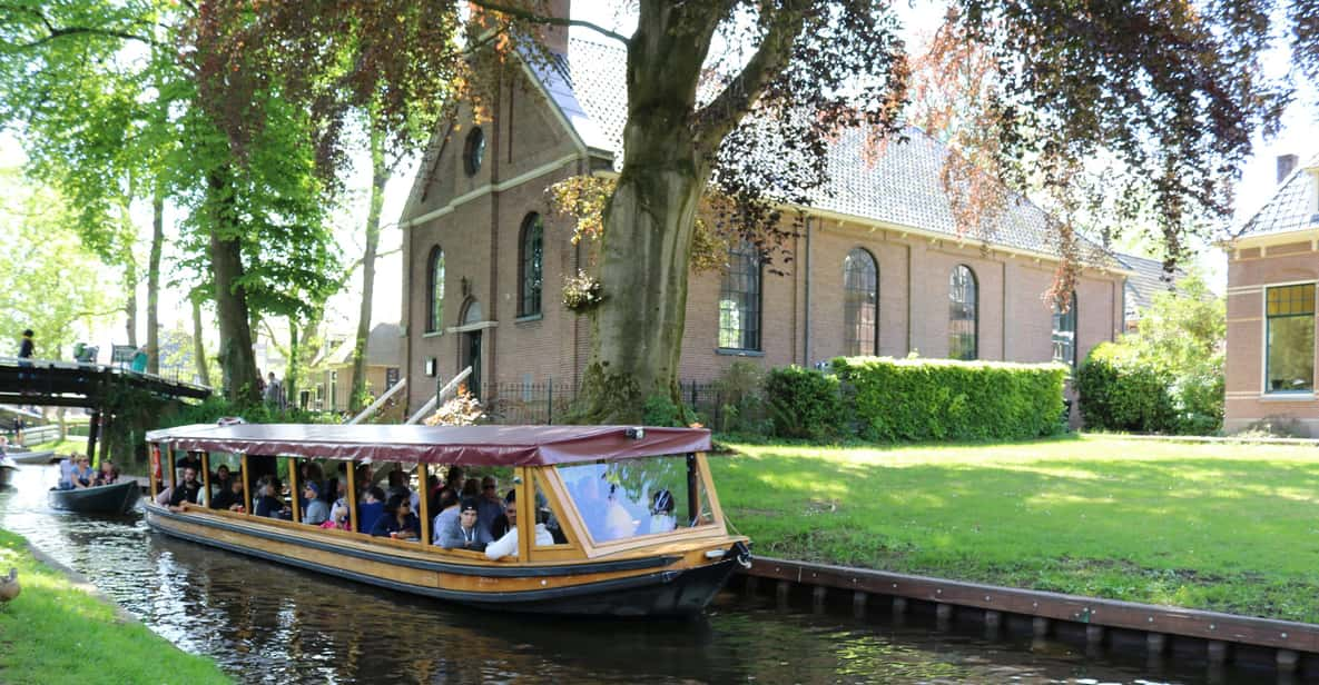 Giethoorn: Village & National Park Canal Cruise